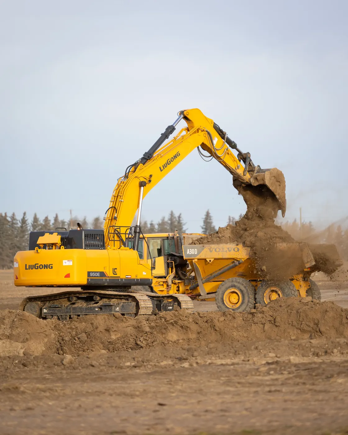 Subterrain Excavating heavy equipment working in Southern Alberta